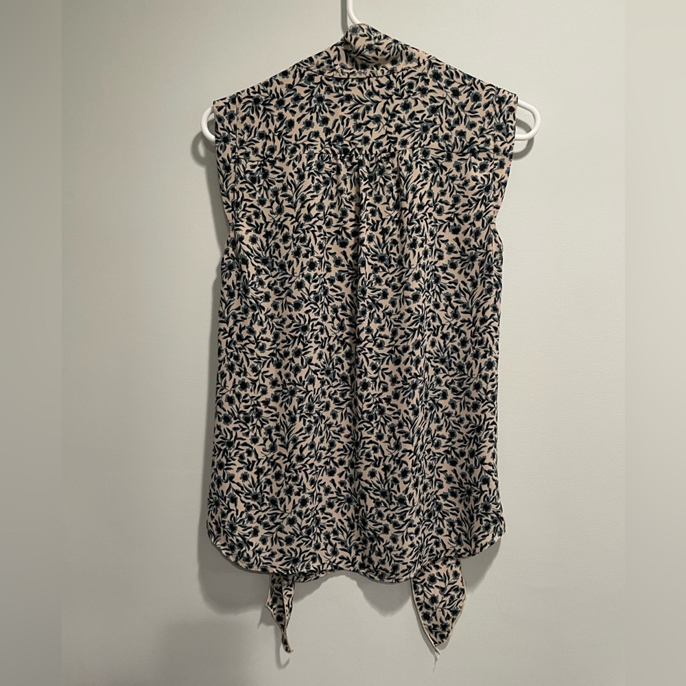 {LOFT} blouse tanktop floral front tie detail cream blue floral print size XS - Picture 4 of 5